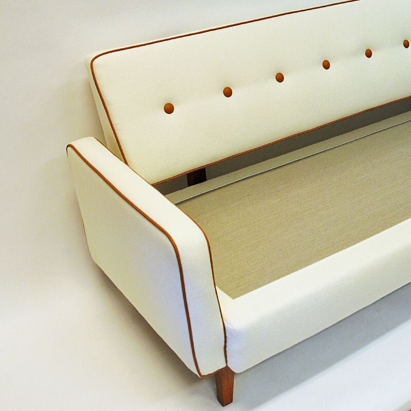 Vintage witte wollen bank en daybed van Ire Möbler Zweden 1950