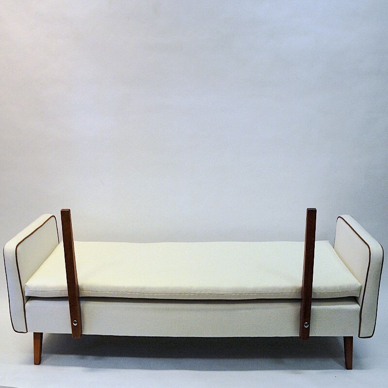 Sofá y sofá cama vintage de lana blanca de Ire Möbler Suecia 1950