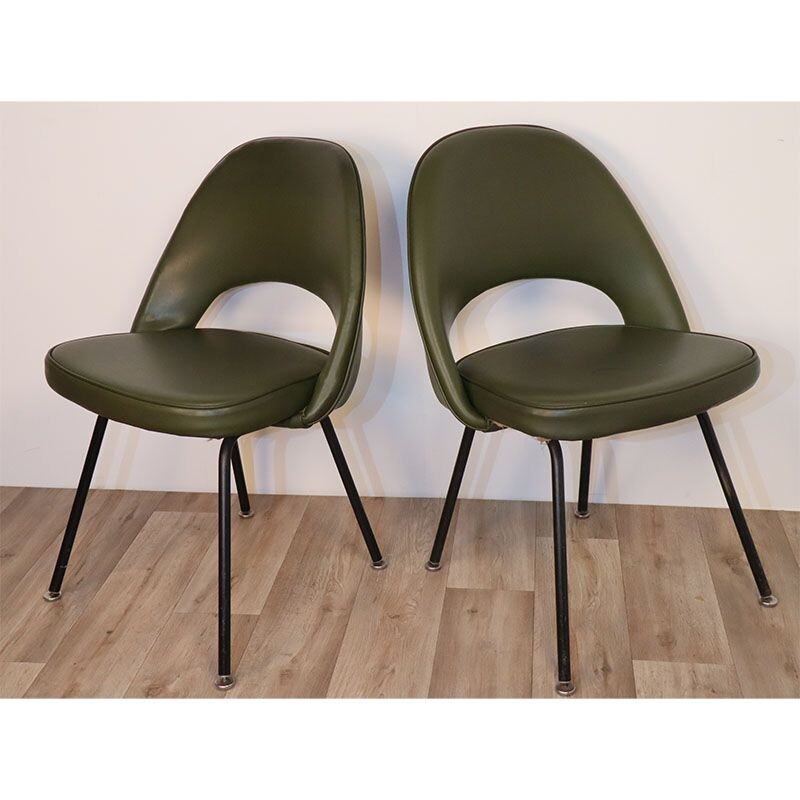 Pair of vintage chairs by Eero Saarinen for Knoll 1960s