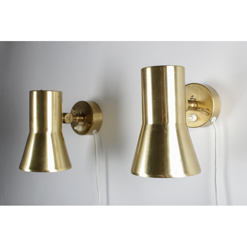 Pair of Swedish "V-239" night lights in brass, Hans-Agne JAKOBSSON - 1960s