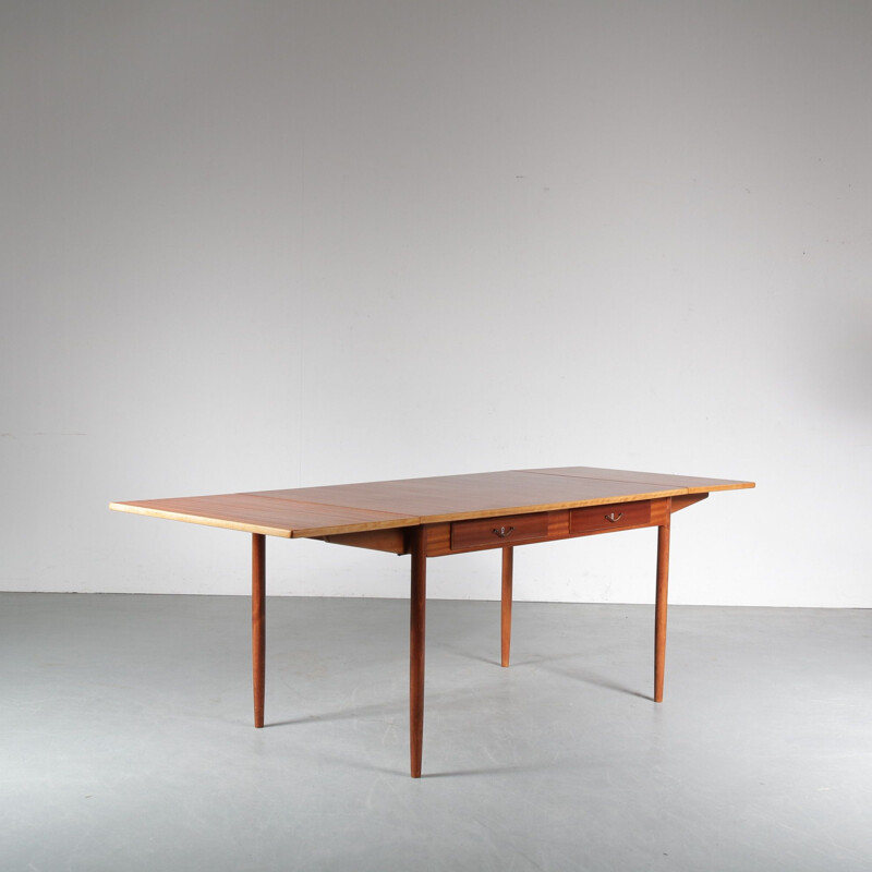 Vintage desk by Nils Jonsson for Troeds Sweden 1950s