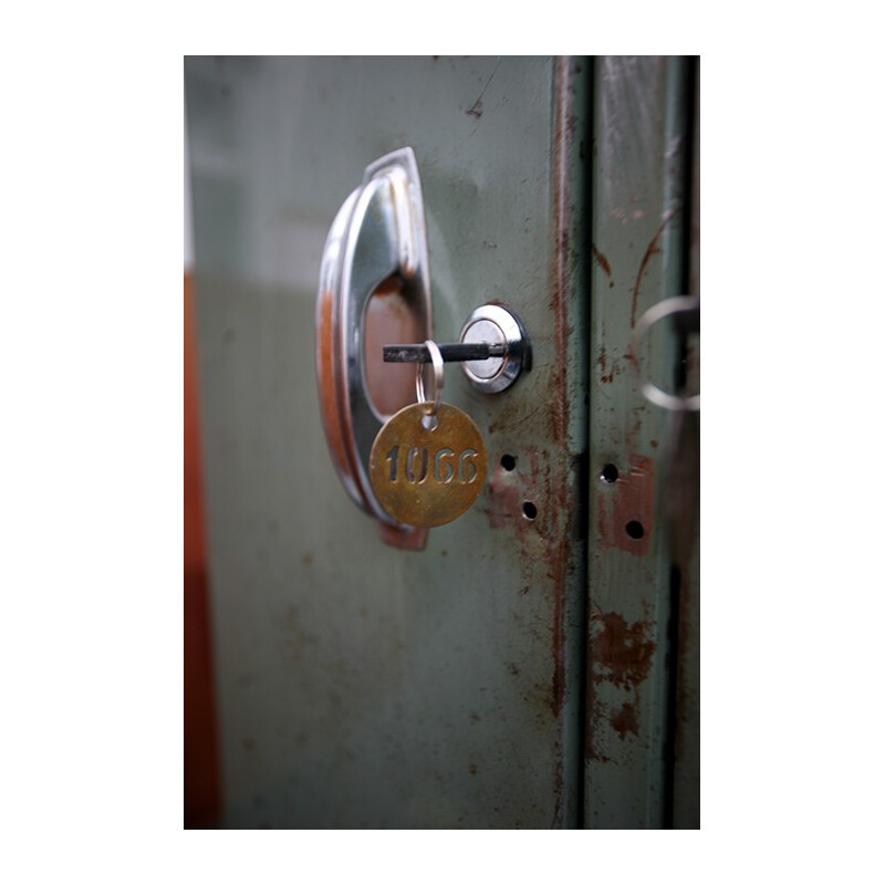 Mid-century cloakroom in metal with two doors - 1950s