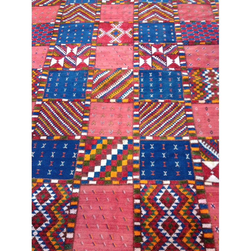 Tunisian blue and pink carpet in wool - 1970s