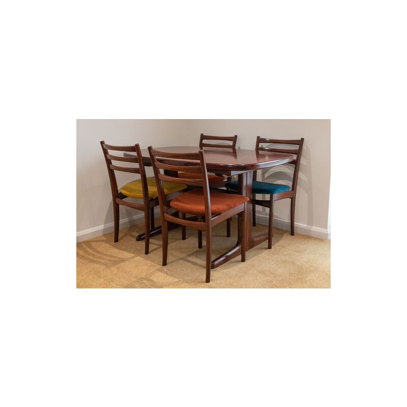 Set of 4 vintage rosewood chairs and extendable table by Skovby 1970s