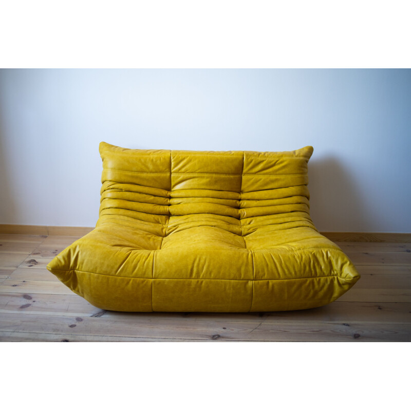 Vintage leather sofa Togo by Michel Ducaroy for Ligne Roset
