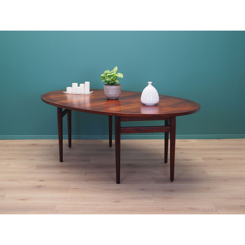 Table vintage ovale en palissandre par  Arne Vodder Danemark