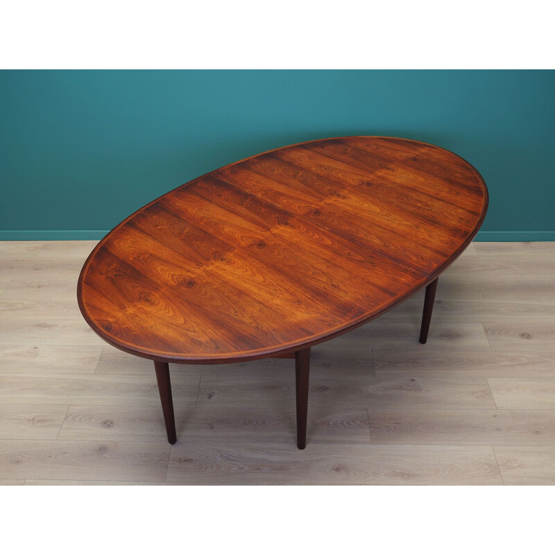 Vintage ovale rozenhouten tafel van Arne Vodder Denemarken