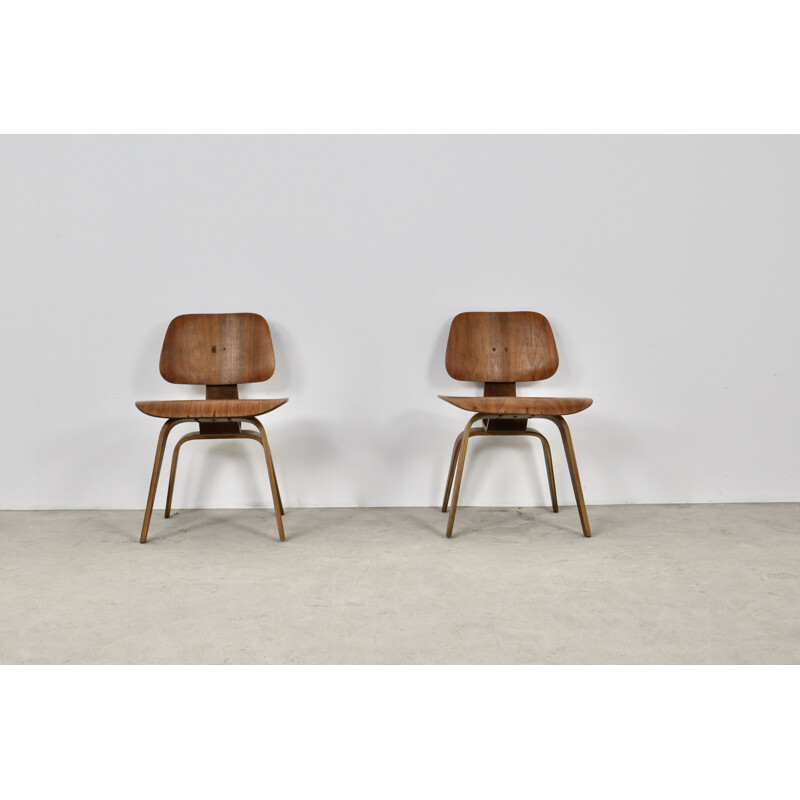 Vintage DCW plywood chair by Charles Eames for Evans 1950s