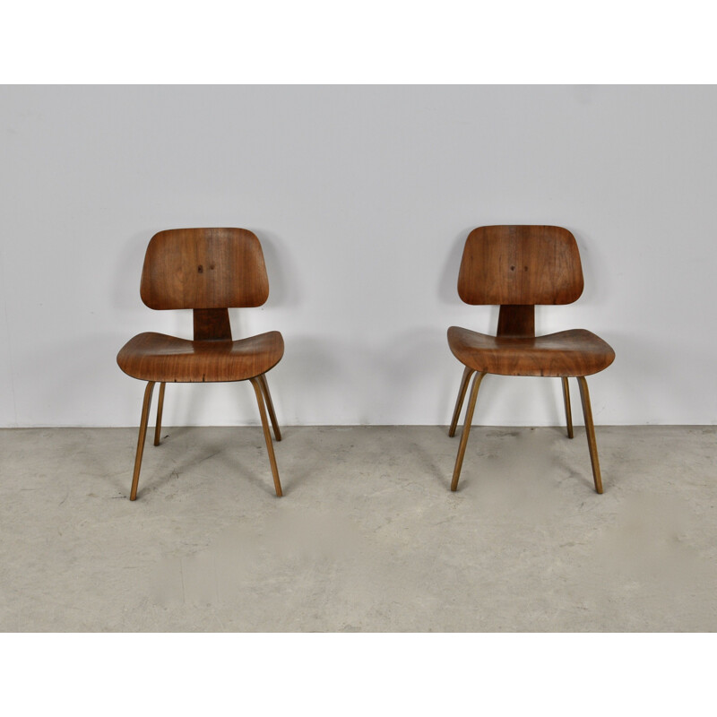 Vintage DCW plywood chair by Charles Eames for Evans 1950s