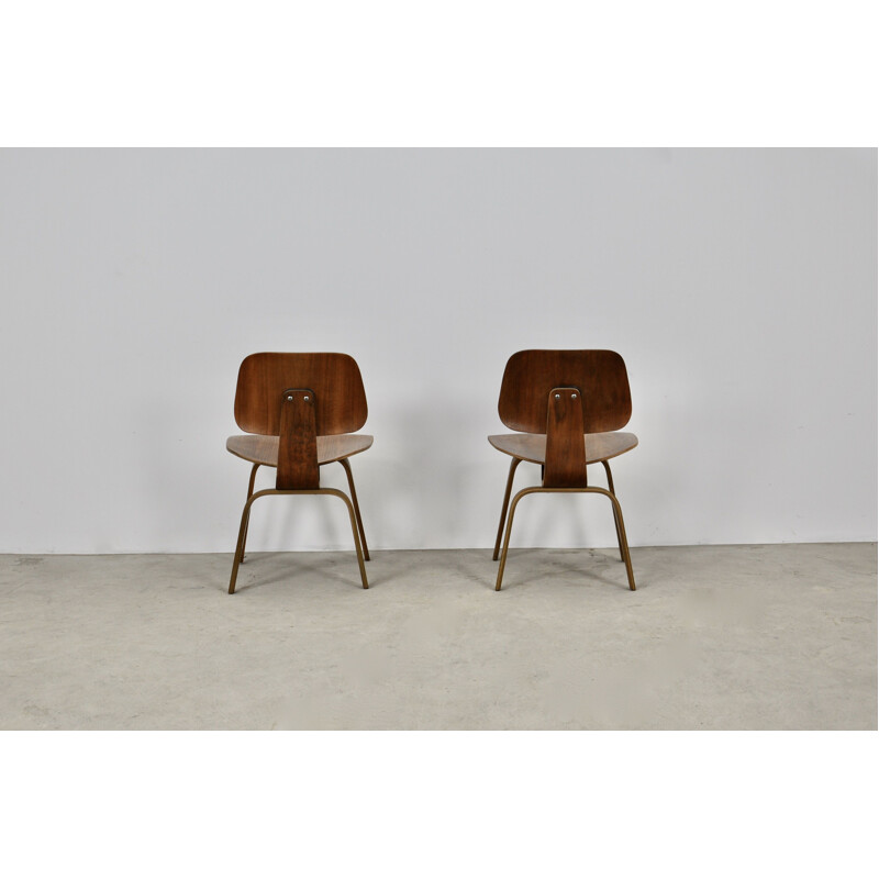 Vintage DCW plywood chair by Charles Eames for Evans 1950s