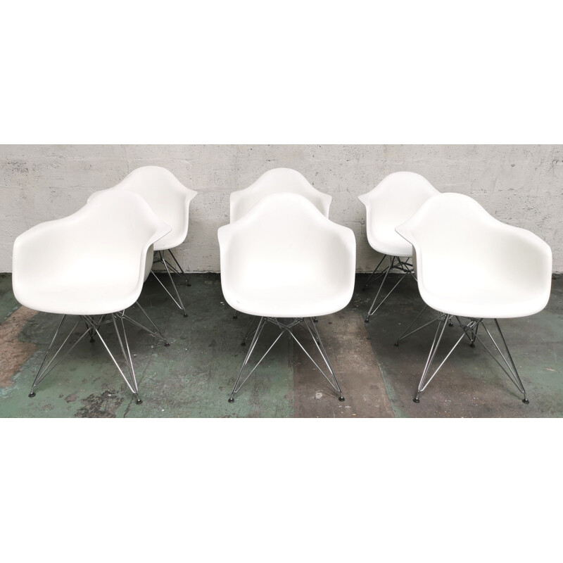 Vintage DAR Eames armchair for Vitra