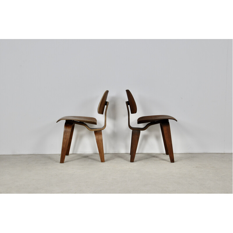 Pair of vintage DCW plywood chair by Charles and Ray Eames for Evans 1950s