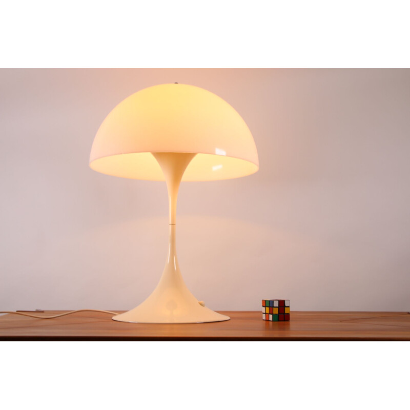 Lampe Panthella vintage par Louis Poulsen Danemark 1970