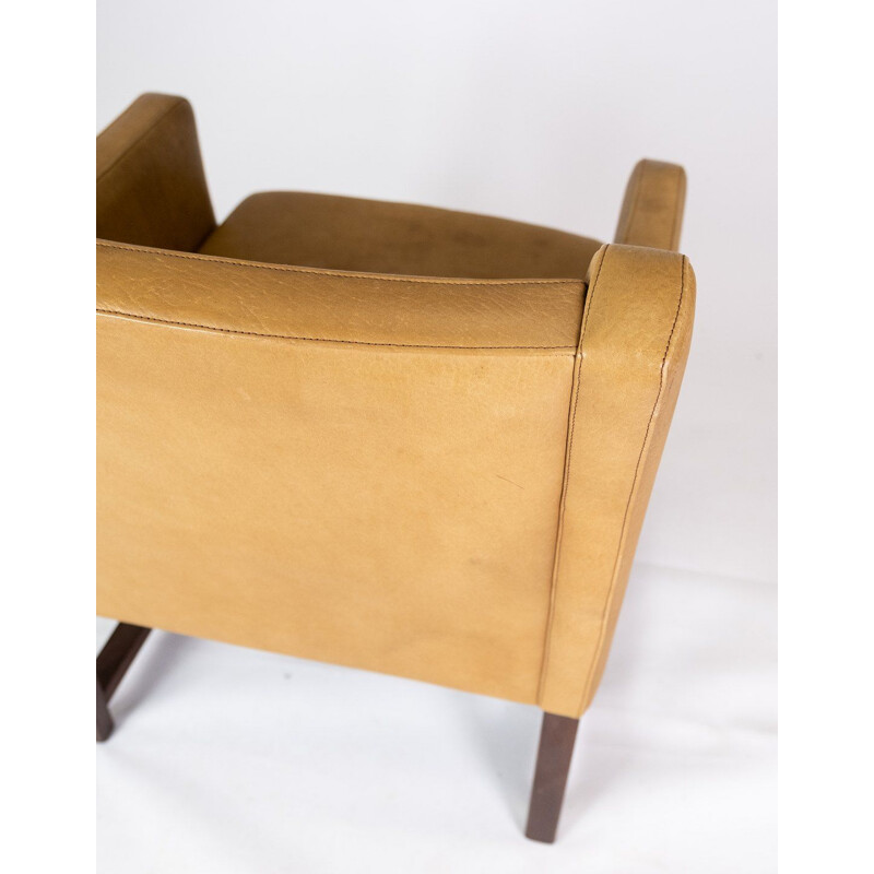 Vintage Sessel gepolstert mit hellem Leder und dunklem Holzrahmen Modell 3246 von Borge Mogensen, 1960