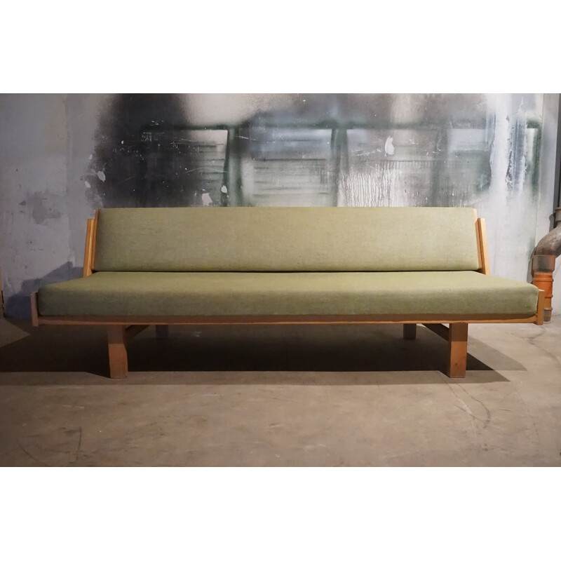 Vintage GE258 beechwood sofa or recliner by Hans J. Wegner for Getama 1960s