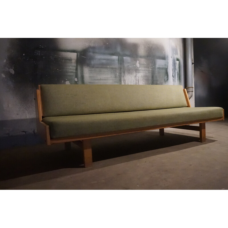 Vintage GE258 beechwood sofa or recliner by Hans J. Wegner for Getama 1960s