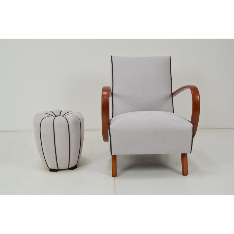 Vintage fauteuil en kruk van Jindrich Halabala Tsjecho-Slowakije 1950