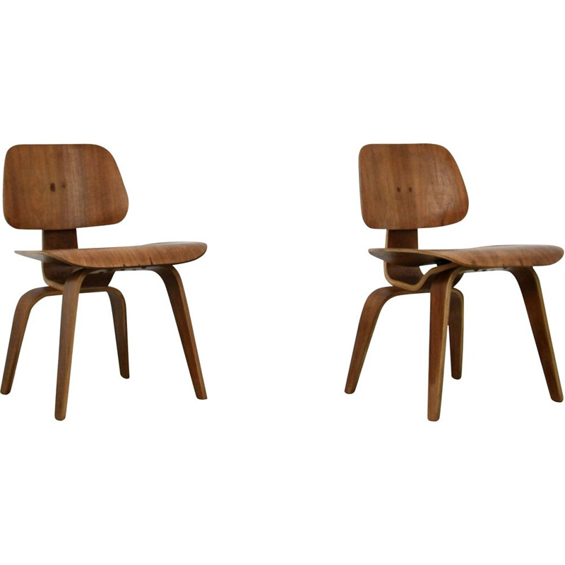 Vintage DCW plywood chair by Charles Eames for Evans 1950s