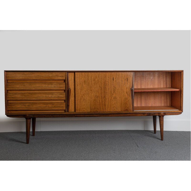 Enfilade vintage en palissandre Modèle 18 par Gunni Omann Danemark 1960