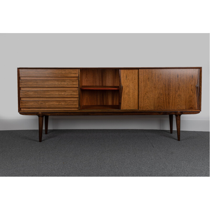 Enfilade vintage en palissandre Modèle 18 par Gunni Omann Danemark 1960