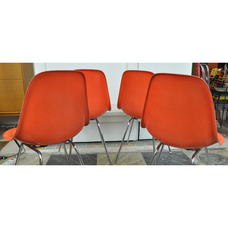 Set of 4 Vitra "DSX" chairs in orange fiberglass, Charles & Ray EAMES - 1970s