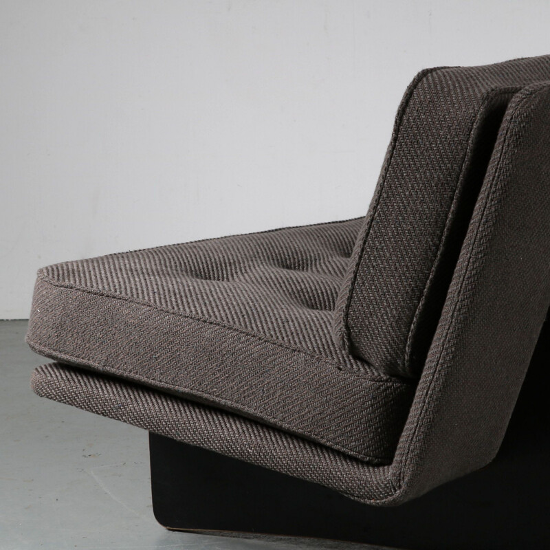 Vintage sofa model 671 by Kho Liang Ie for Artifort Netherlands 1960s