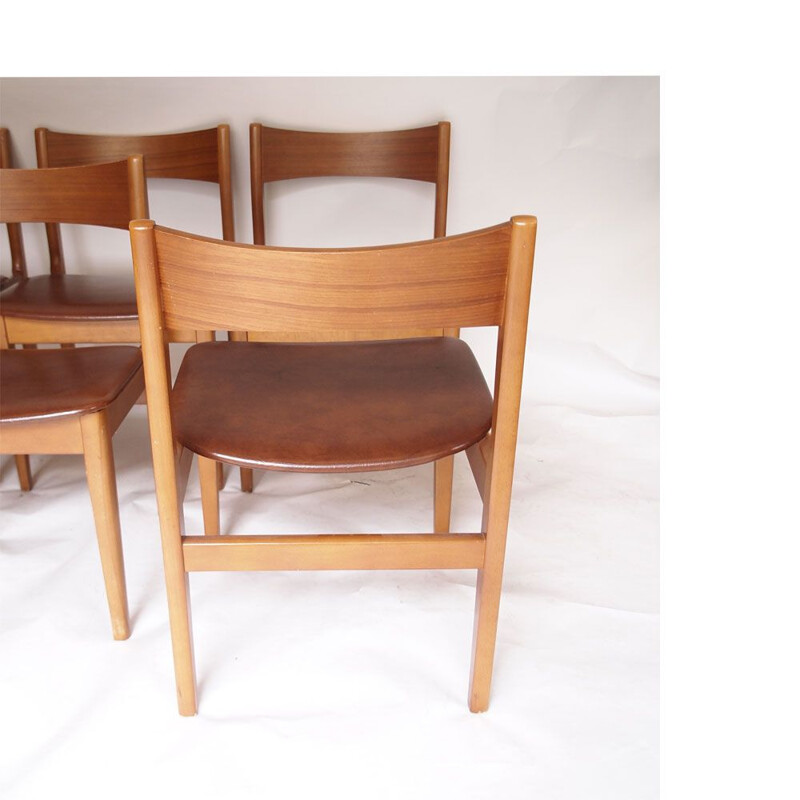 Set of 6 Scandinavian vintage chairs Camel