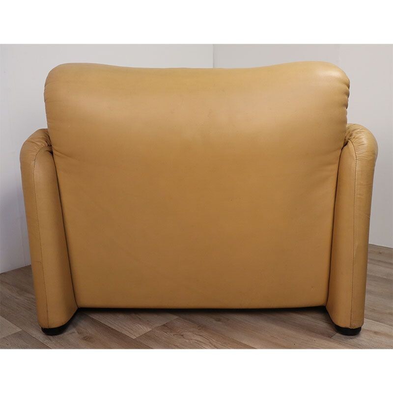 Fauteuil vintage Maralunga en cuir par Vico Magistretti pour Cassina 1970