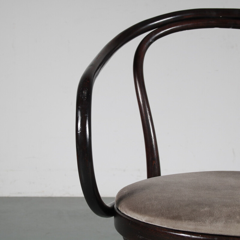 Set of 4 vintage B9 chairs by Thonet, France 1970