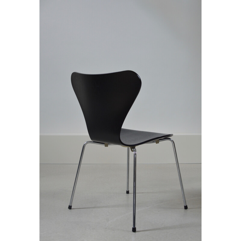 Suite de quatre chaises Butterfly Fritz Hansen noires, Arne JACOBSEN - 1990