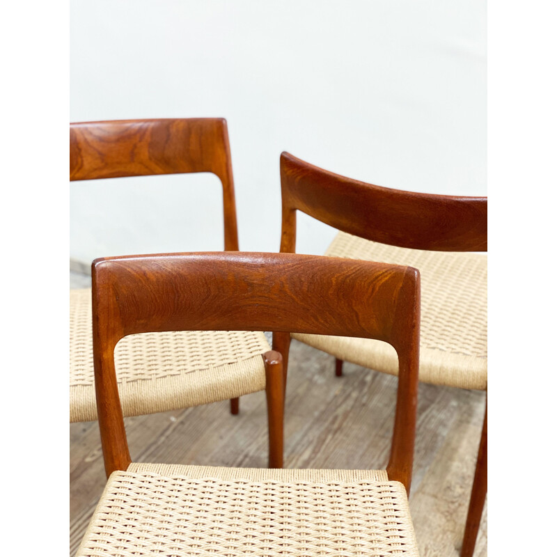 Set of 6 vintage teak chairs model 77 by Niels O. Møller for J.L. Moller Denmark 1950s