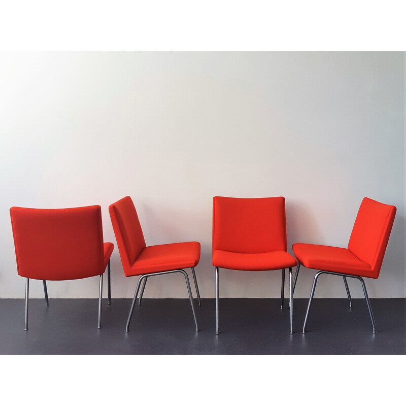 Set of 4 vintage airport chairs AP 40 by Hans Wegner for AP Stolen Denmark 1960s