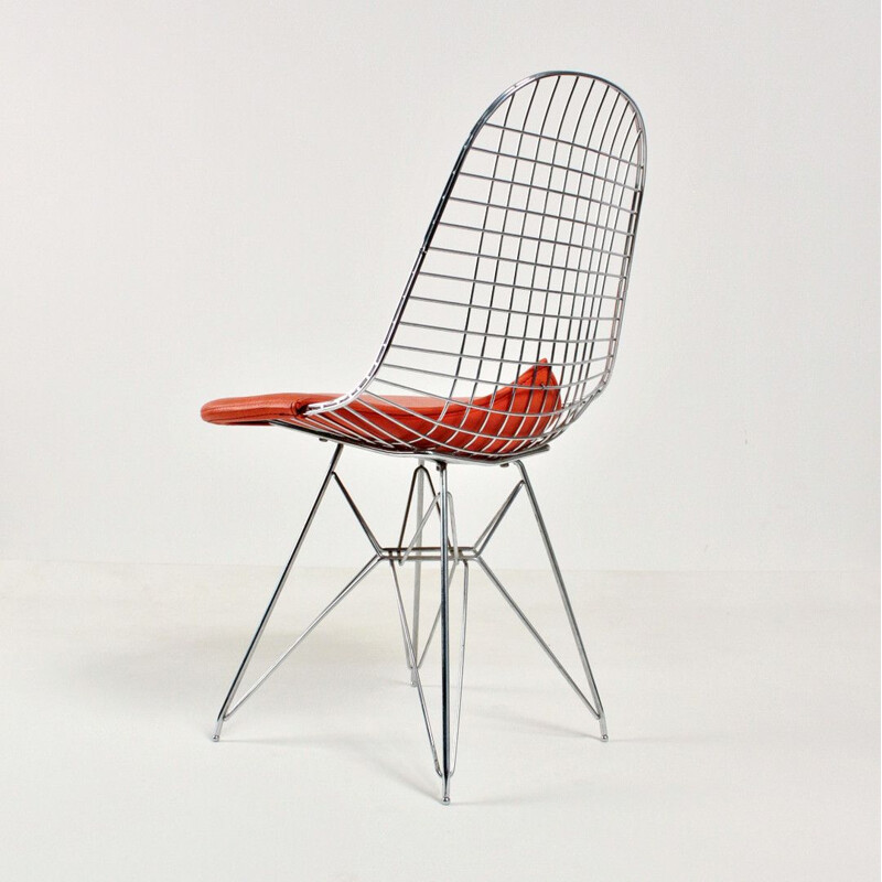 Vintage chair DKR2 Eames