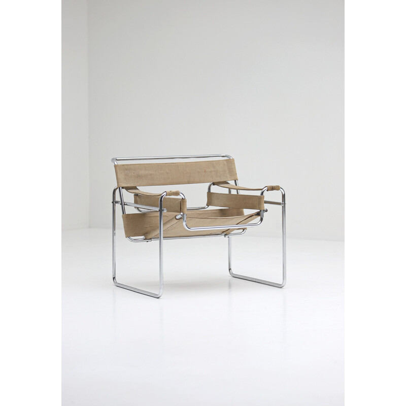 Pair of vintage chairs by Wassily de Marcel Breuer for Gavina 1968