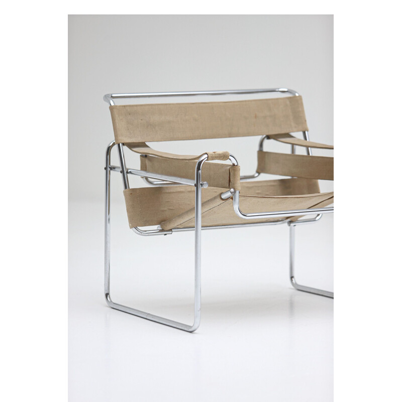 Pair of vintage chairs by Wassily de Marcel Breuer for Gavina 1968