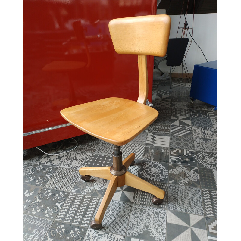 Chaise vintage pivotante d'atelier avec roues, Tchécoslovaquie