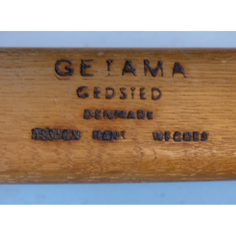 Getama "Keyhole" armchair in oak, Hans WEGNER - 1960s