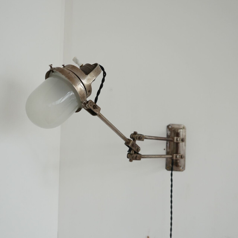 Vintage industriële wandlamp Frankrijk 1930