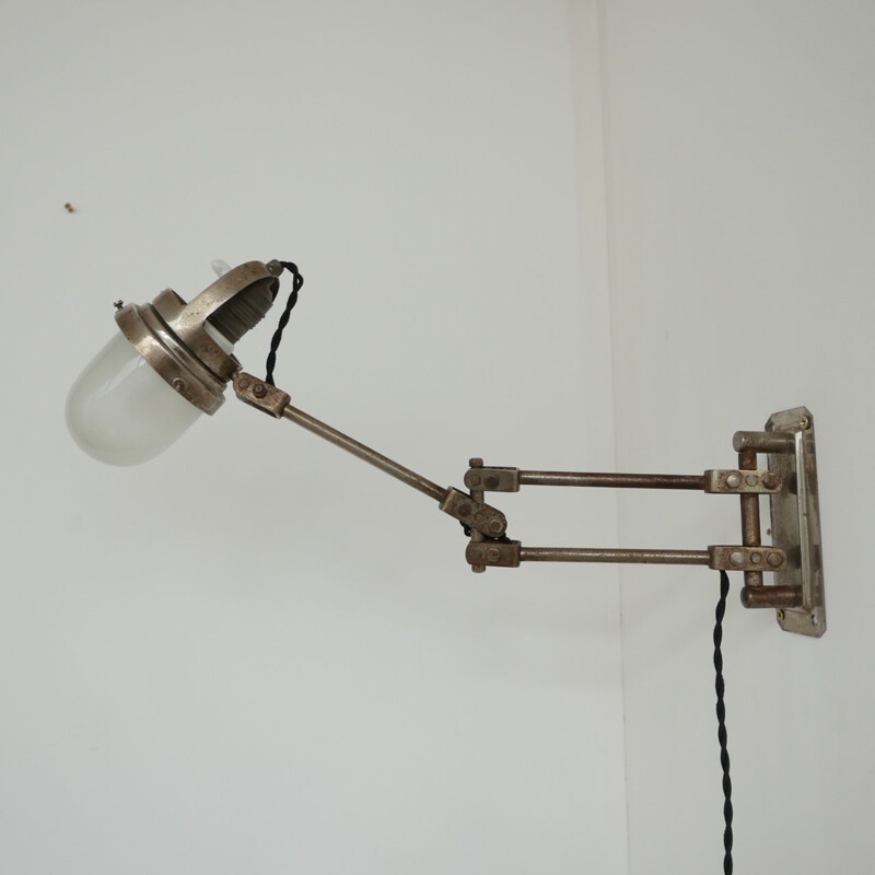 Vintage industriële wandlamp Frankrijk 1930