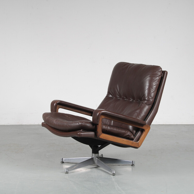 Fauteuil King vintage par André Vandenbeuck pour Strässle Suisse 1960