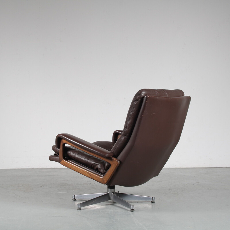 Poltrona vintage King di André Vandenbeuck per Strässle Svizzera 1960