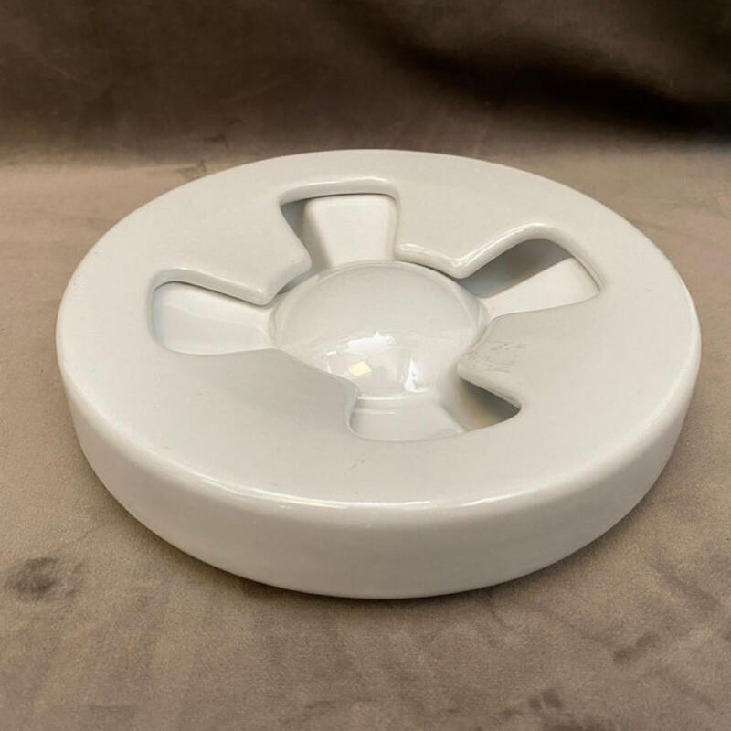 Vintage ashtray in iconic white by Angelo Mangiarotti for Brambilla, Italy 1970