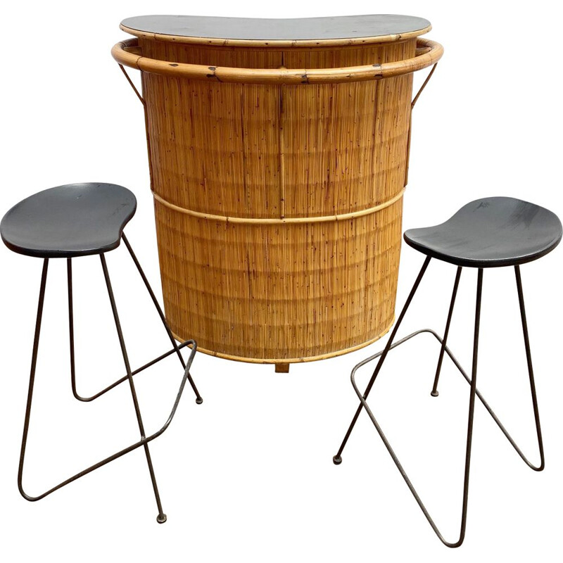 Set of bar stools and 2 high stools in bamboo