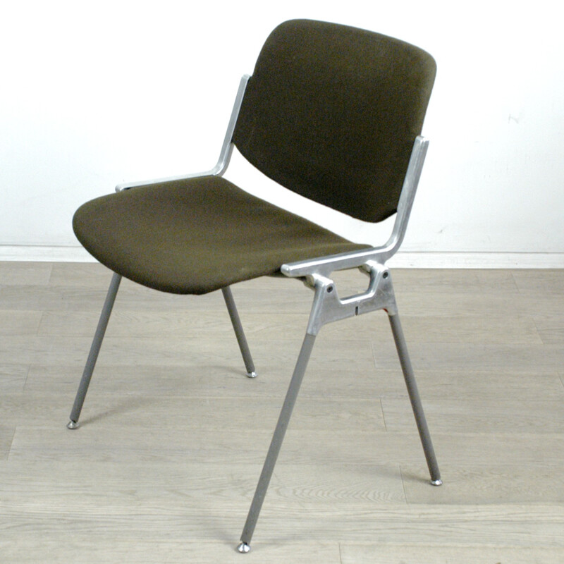Ensemble de 5 chaises Castelli en tissu marron, G. Piretti - 1960