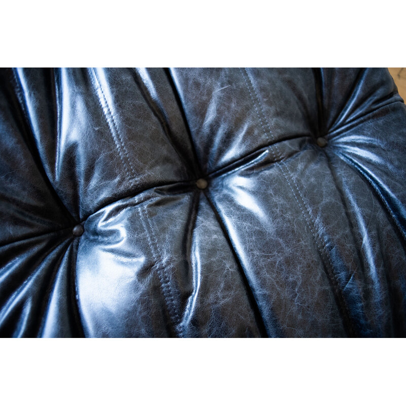 Ensemble de chauffeuse et fauteuil d'angle avec pouf Togo vintage en cuir par Michel Ducaroy pour Ligne Roset