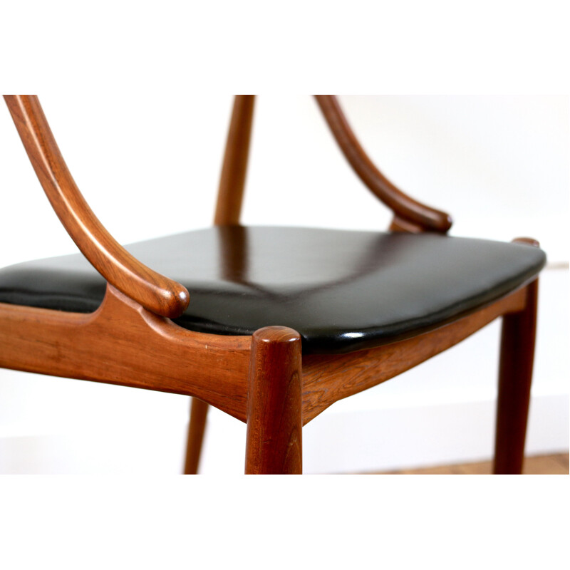 Set of 4 vintage Scandinavian teak chairs by Johannes Andersen 1960s