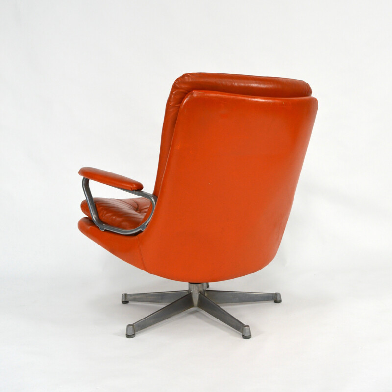 Strässle swivel desk chair in orange leather and aluminium, Andre VANDENBEUCK - 1960s