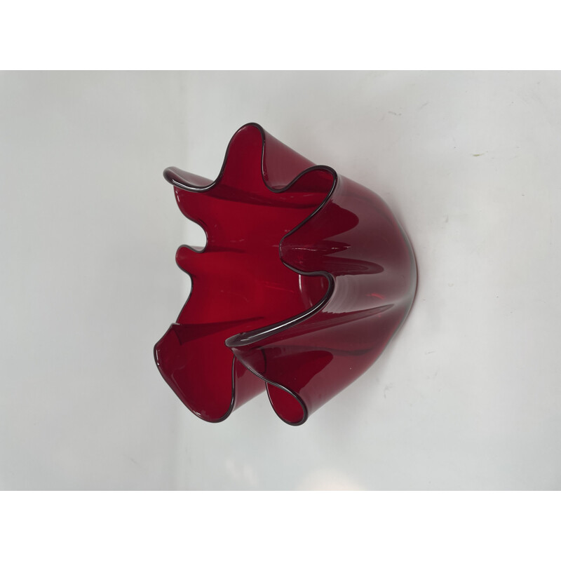 Vintage Fazzoletto vase in red Murano glass by Fulvio Bianconi for Venini 1950s