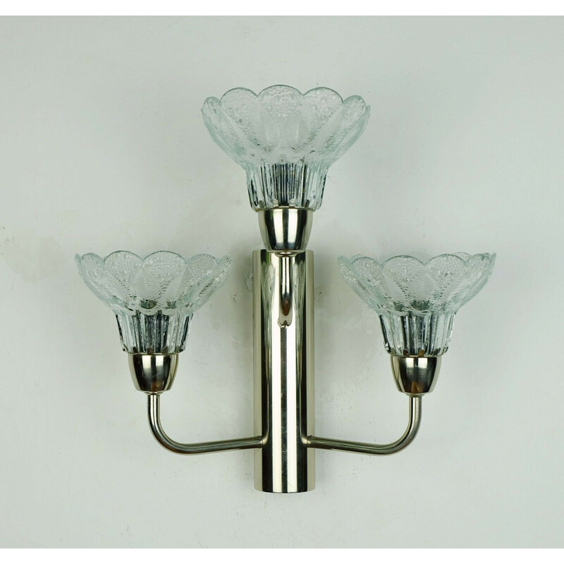 Applique Sconce vintage à 3 lampes avec abat-jour en verre fleuri et chrome 1970