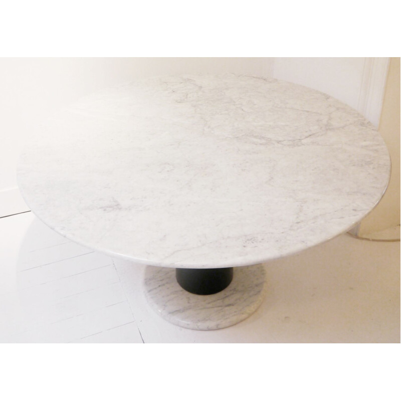 Vintage Carrara marble pedestal table by Ettore Sottsass Italy